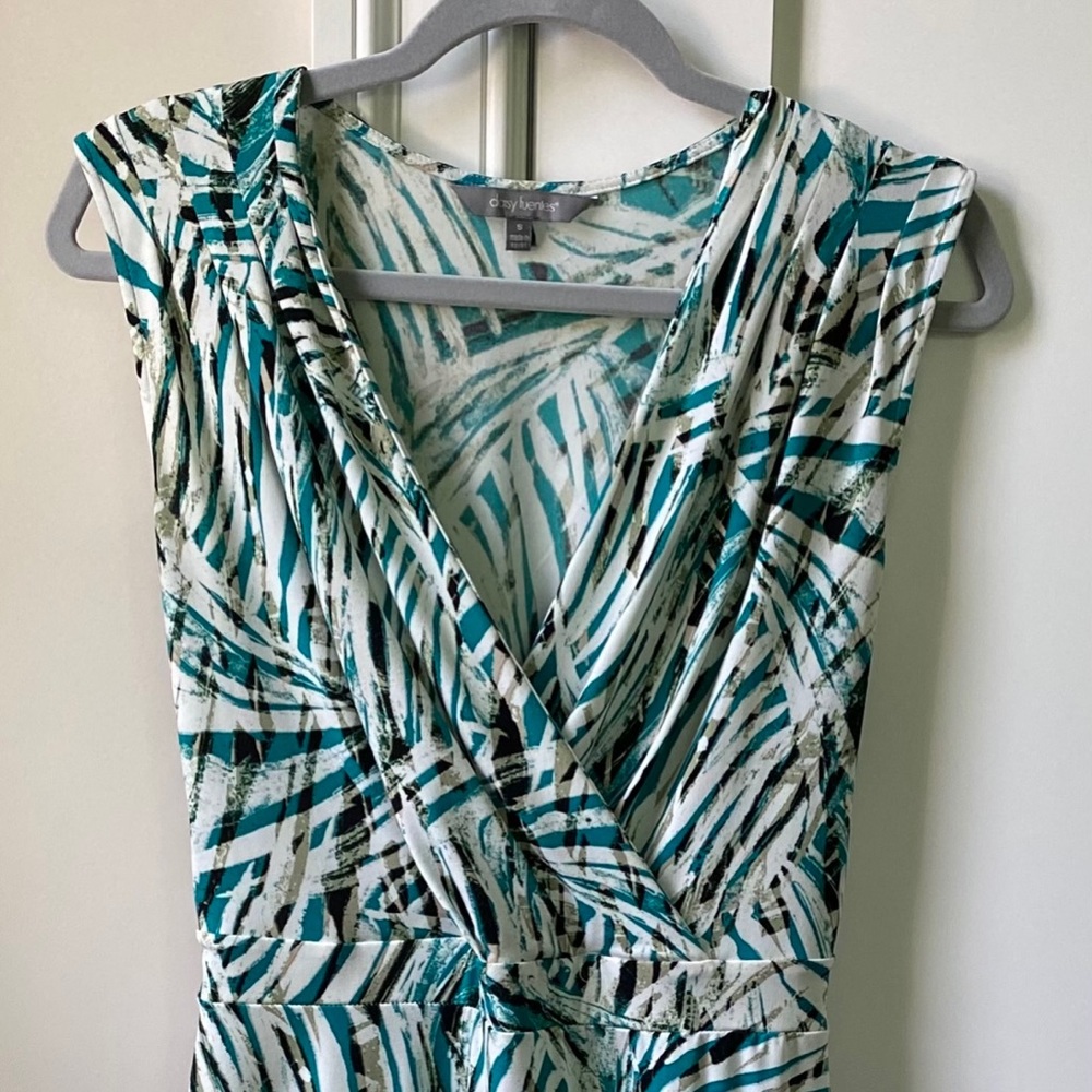 DAISY FUENTES DRESS V-NECK SLEEVELESS BAMBOO LEAFS PRINT STRETCH PULLOVER SIZE S